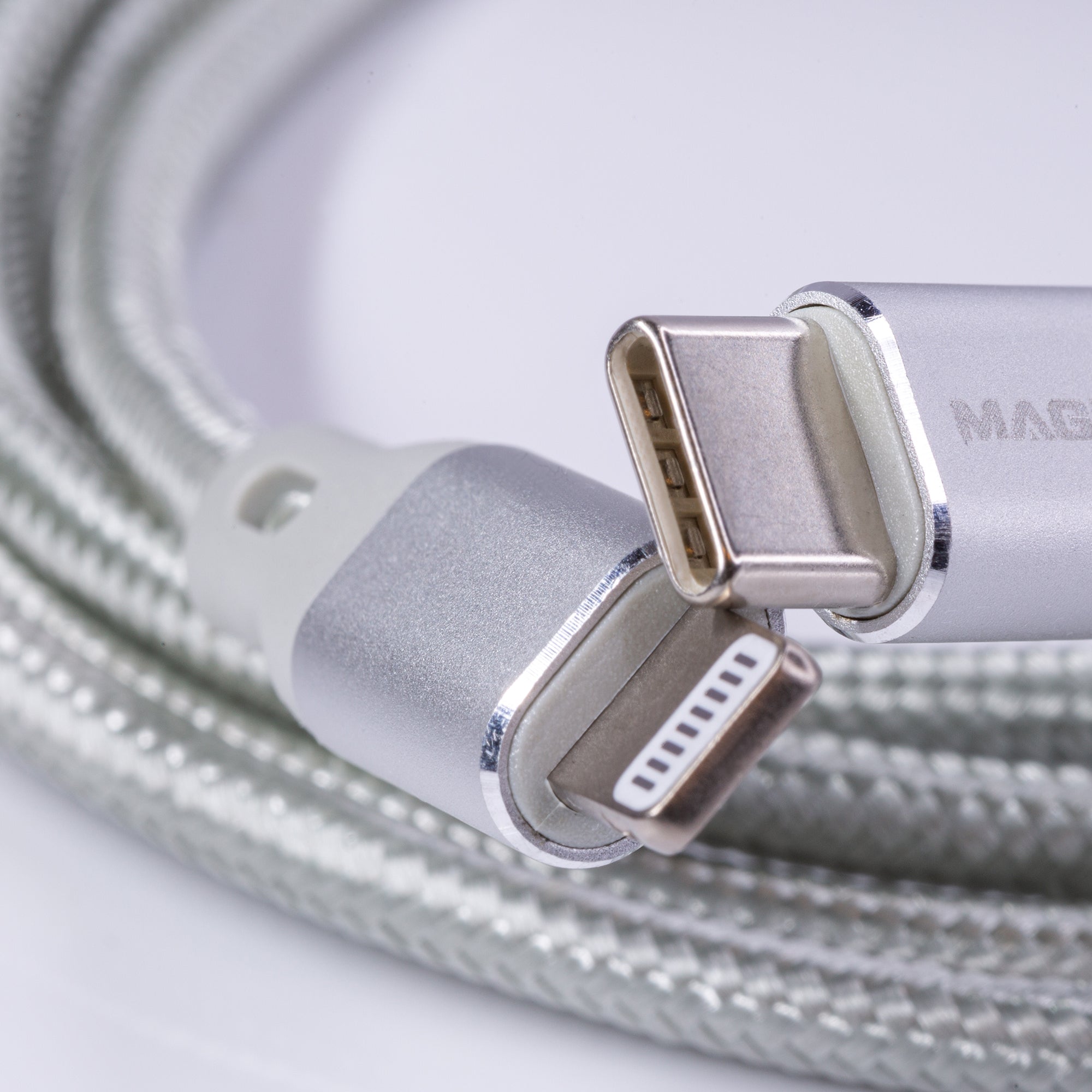 Second-hand goods:Lightning to USB-C cable